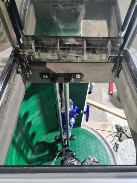 Люки технологические для канализационных насосных станций КНС из нержавеющей стали для подъема насосов по направляющим